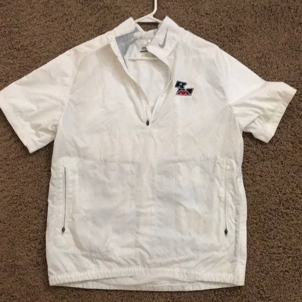 Men’s Nike rain/wind short sleeve jacket